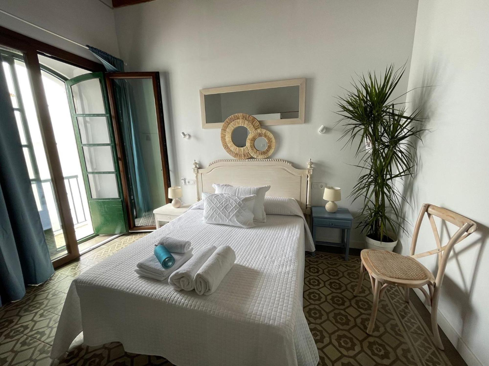 Dona Lola Rooms 科尼尔-德拉弗龙特拉 外观 照片